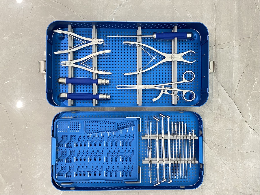 Набор инструментов для ламинарной формирующей пластины