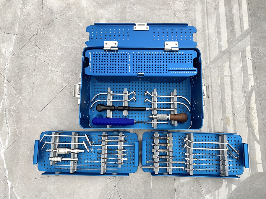 2.4/2.7 Набор инструментов для мультиаксиальных стопорных пластин