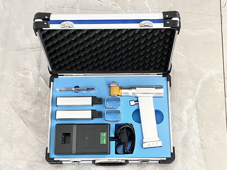 Бесщеточная осциллирующая пила