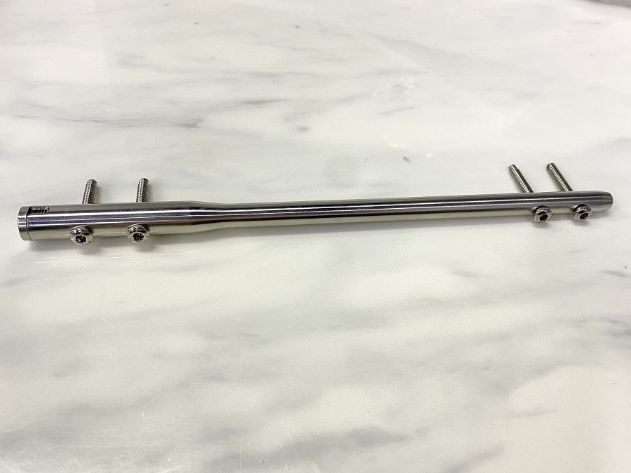 Перевернутый бедренный интрамедуллярный стержень 