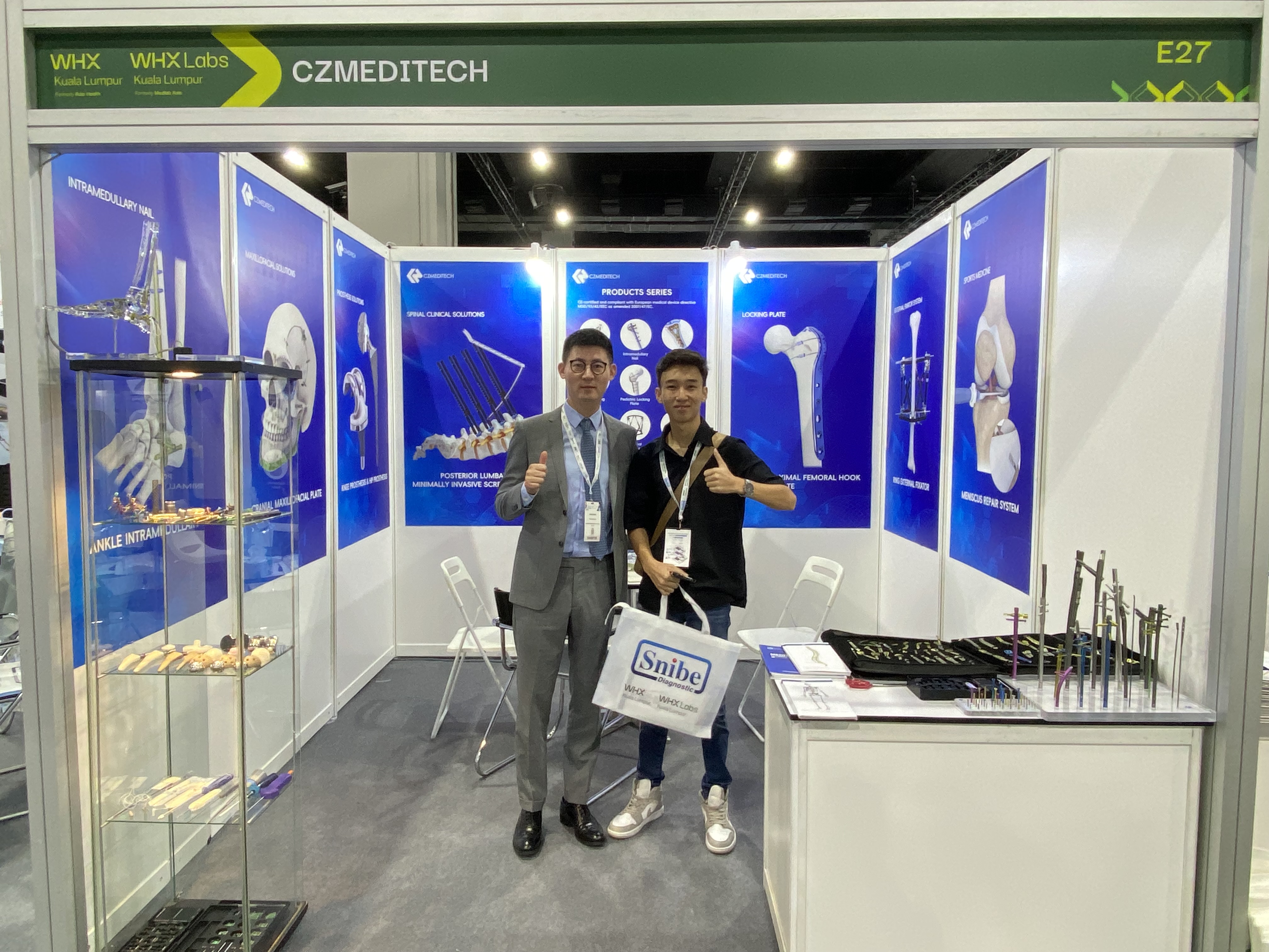 LQDPJXNPS8DUNM3NC9DND8CWZLSLSORFS9IIIFIIQH7AAA_4032_3024