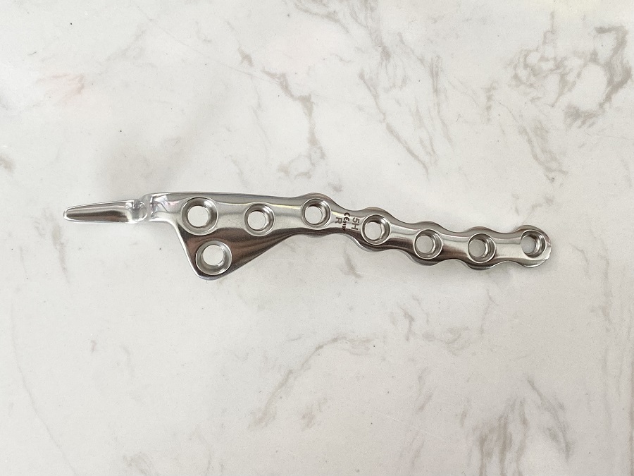 Пластина когтя ключицы