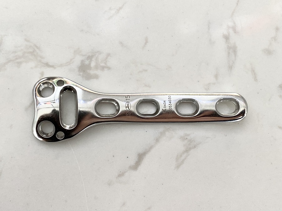 Пластина мыщелка проксимальной части плечевой кости