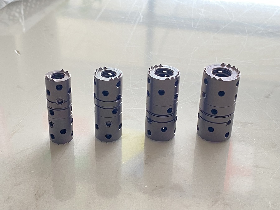 Расширяемая титановая клетка