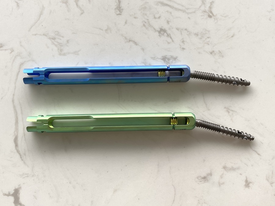 Спинной малоинвазивный винт