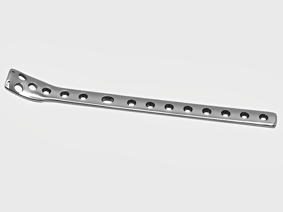 Дистальная большеберцовая медиальная пластина